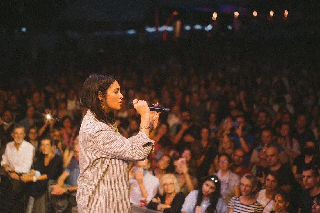 Camélia Jordana donnera un concert le dimanche 14 novembre à la Vapeur